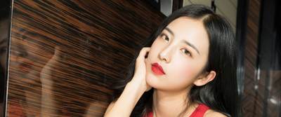 《虎牙练歌房》田燚给女主播亲自传授华晨宇唱歌技巧，并夸花花是个好导师！